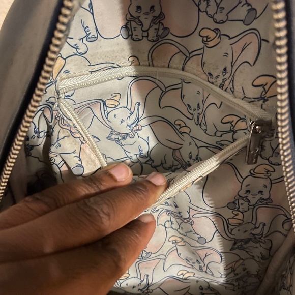Disney Loungefly Dumbo Bag - Picture 7 of 7